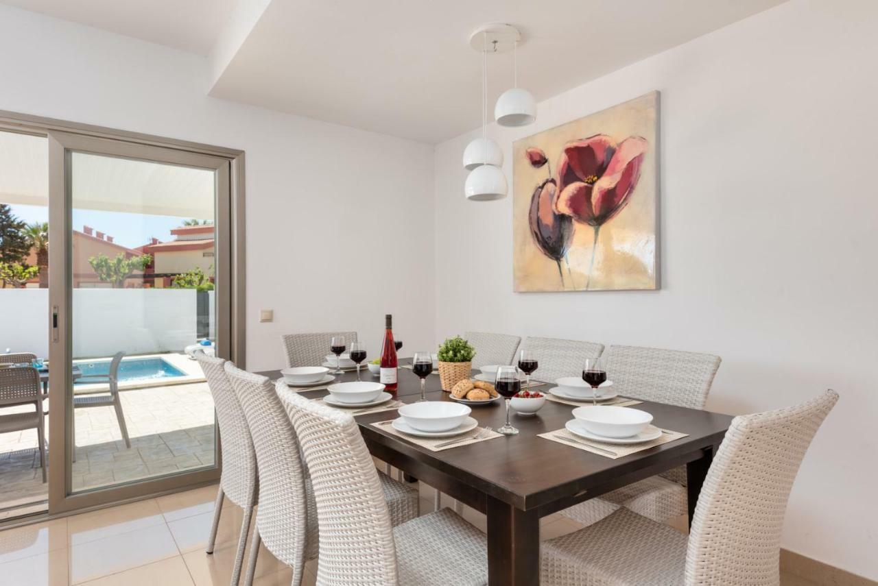 Villa Perez Cala'N Bosch  Exteriör bild